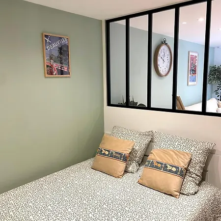 L'amour A La Apartment